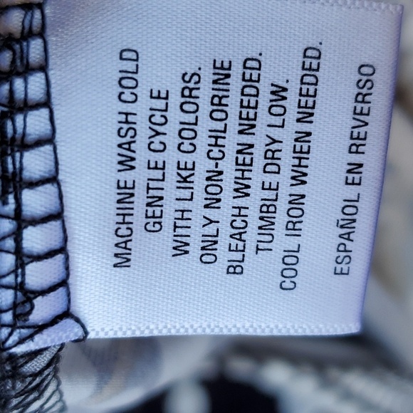 Charter Club woman black & white striped top size 2X - Picture 7 of 9